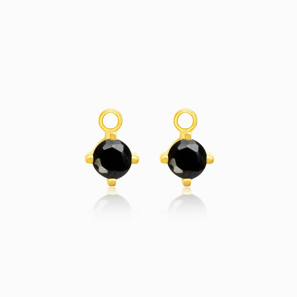 Stilrena berlocker i guld med äkta kristaller av onyx, för örhängen och hoops från Cielo Crystals, för en personlig look.